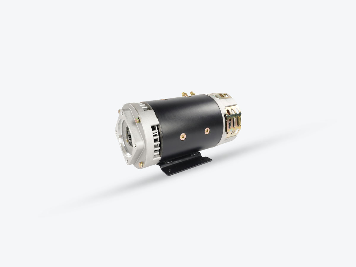 An image showing a side view of DC Motor 3.3 KW 24V (Part 443/E0048)